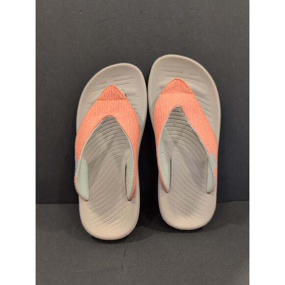 Hey Dude Meg Peach Flip Flops Size 6, Fits Like 7.5/8 Women's - Picture 1 of 5